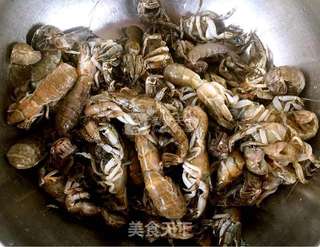 清蒸蝼蛄虾的做法步骤：1