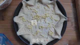 仿必胜客版——榴莲很芒披萨的做法步骤:5
