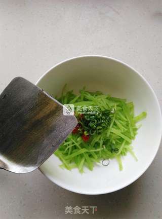 葱油莴笋丝的做法步骤:8