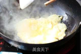炒土鸡蛋，就是炒土鸡蛋。的做法步骤：5