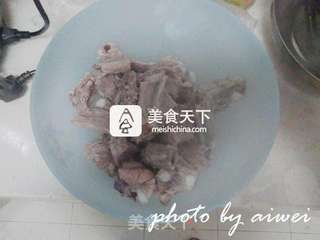 酸菜炖排骨的做法步骤:3