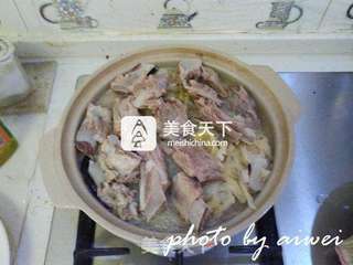 酸菜炖排骨的做法步骤:11