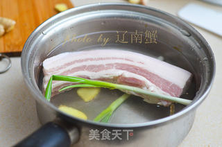 蒜泥白肉的做法步骤:2