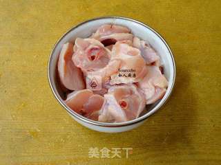 菠萝鸡的做法步骤:2
