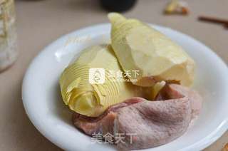 春笋五花肉的做法步骤:3
