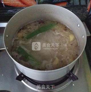 泡椒凤爪的做法步骤:5