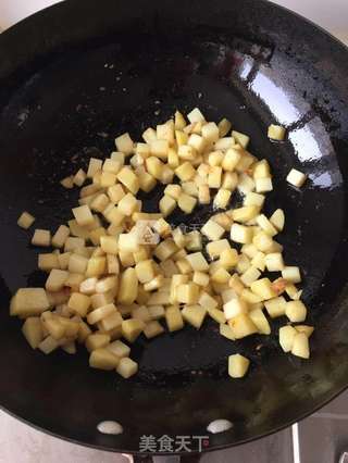 土豆炖茄子_土豆茄子泥的做法步骤:5