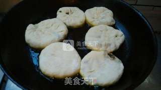 北京牛肉葱香馅饼的做法步骤:9