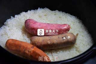 好一碗香喷喷的【腊肉香肠焖饭】的做法步骤：10