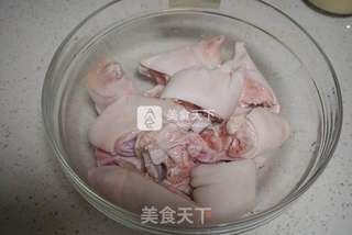 #再见渣难-九阳破壁豆浆机#猪蹄莲藕芦笋汤的做法步骤：3