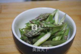 #再见渣难-九阳破壁豆浆机#猪蹄莲藕芦笋汤的做法步骤：4