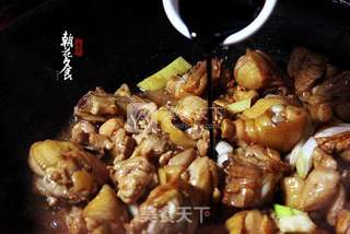 新疆大盘鸡的做法步骤:7