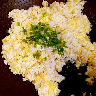 蛋炒饭的做法步骤:6