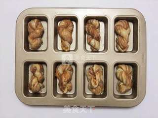 #ACA烘焙明星大赛#千层豆沙小面包的做法步骤:11