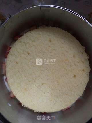 #ACA烘焙明星大赛#酸奶草莓慕斯蛋糕的做法步骤:12