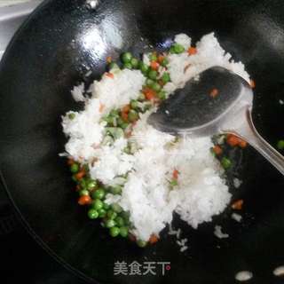为了孩子偶尔折腾折腾——菠萝饭的做法步骤:5