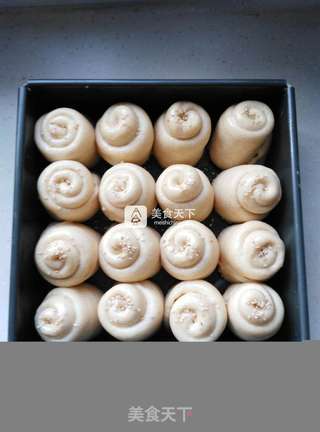 #ACA烘焙明星大赛#黑麦脆底蜂蜜卷的做法步骤：11
