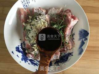 百里香烤排骨的做法步骤:4