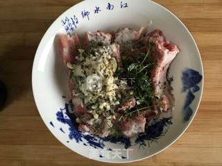 百里香烤排骨的做法步骤:3