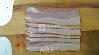 培根蔬菜芝士卷的做法步骤：1