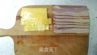 培根蔬菜芝士卷的做法步骤:2