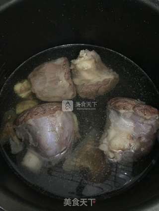 麻辣牛腱的做法步骤:4