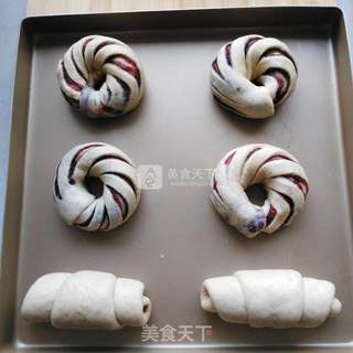 #ACA烘焙明星大赛#~~经典豆沙面包的做法步骤:10