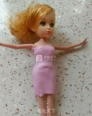#ACA烘焙明星大赛#芭比娃娃翻糖奶油蛋糕的做法步骤:12