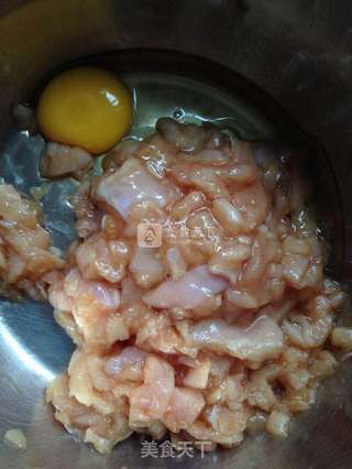 菠萝咕噜肉的做法步骤:2