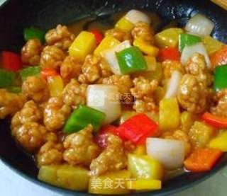 菠萝咕噜肉的做法步骤:7