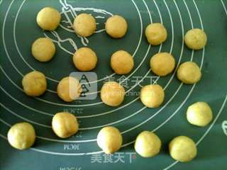 #ACA烘焙明星大赛#烤箱版老北京开口笑的做法步骤:6