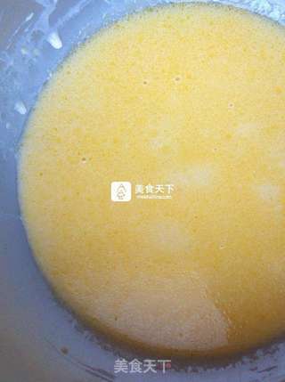 ＃ACA烘焙明星大赛＃海绵宝宝黄桃班戟的做法步骤：5