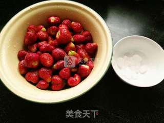 #健康小零食～草莓罐头的做法图解2