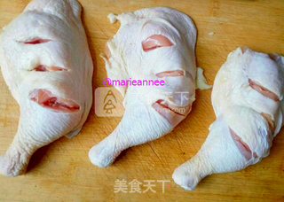 #ACA烘焙明星大赛#秘制烤大鸡腿的做法步骤：2