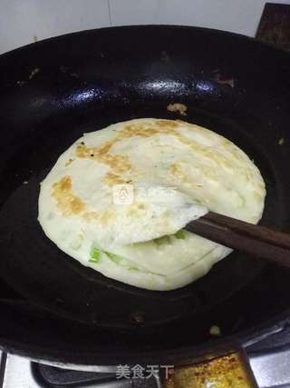 鸡蛋灌饼的做法步骤:11