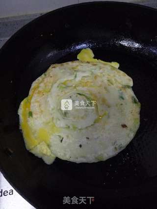 鸡蛋灌饼的做法步骤:12