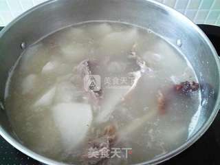 【鸭架萝卜汤】的做法步骤:5