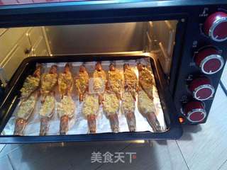 #ACA烘焙明星大赛#黄油蒜蓉烤大虾的做法步骤：7