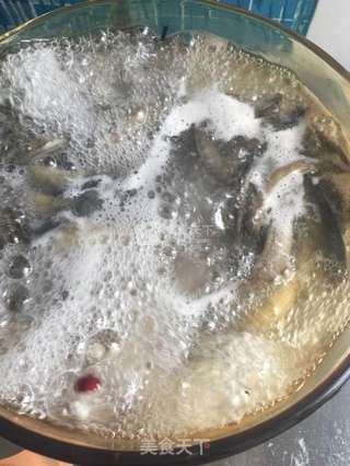 泥鳅茨实煲淮山的做法步骤:14