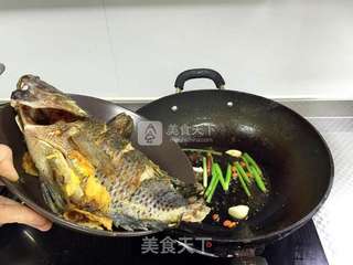 红烧罗非鱼的做法步骤：5