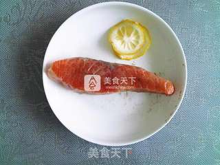 #ACA烘焙明星大赛#【烤迷迭香三文鱼】的做法步骤:2