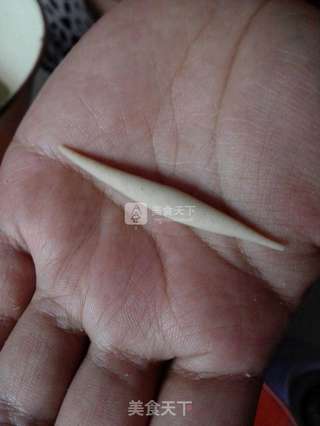 炒莜面鱼鱼的做法步骤:2