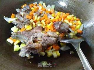 【新疆手抓饭】电饭煲版本的做法步骤:4