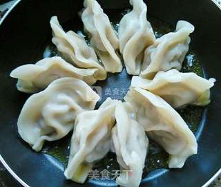 冰花煎饺的做法步骤:5