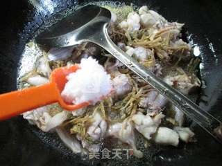 笋干菜煮牛蛙的做法步骤：10