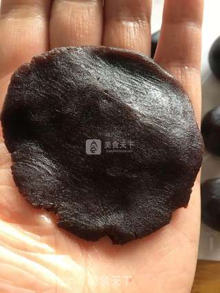 #ACA烘焙明星大赛#抹茶蛋黄酥的做法步骤:5