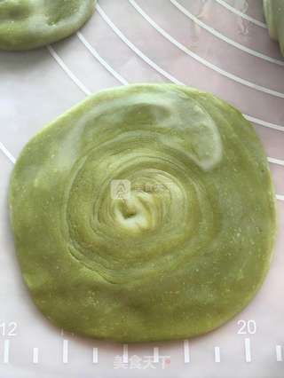 #ACA烘焙明星大赛#抹茶蛋黄酥的做法步骤:25