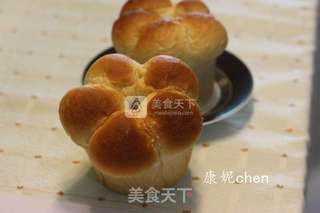 #ACA烘焙明星大赛#花朵汉堡包的做法步骤：7