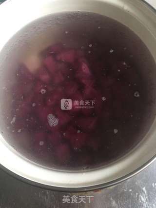 紫薯莲子百合糖水的做法步骤:4