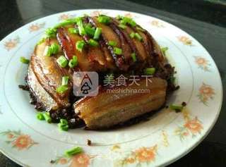 【梅菜扣肉】咸烧白的做法步骤:6